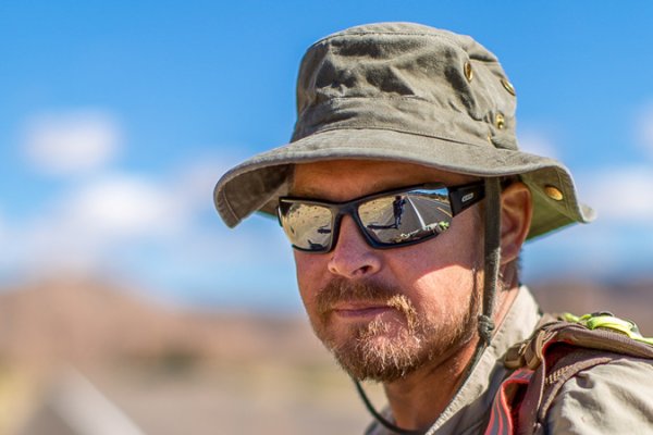 bushby-karl-closeup-walk_i