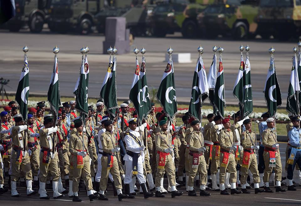 পাকিস্তানি সেনা-গোয়েন্দা সংস্থা এবং পার্শ্ববর্তী দেশে তাদের ভূমিকা