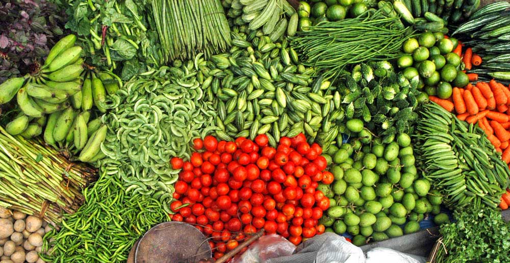 বেড়েছে সব পণ্যের দাম, বাজার নিয়ন্ত্রণে ব্যর্থ সরকারি মনিটরিং