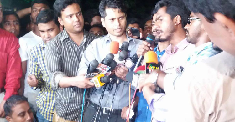 শাহবাগের অবরোধ স্থগিত, ধর্মঘট চলবে