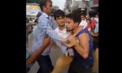 ছিনতাইকারী বলে কোটা আন্দোলনের নেতাদের ওপর ছাত্রলীগের হামলা